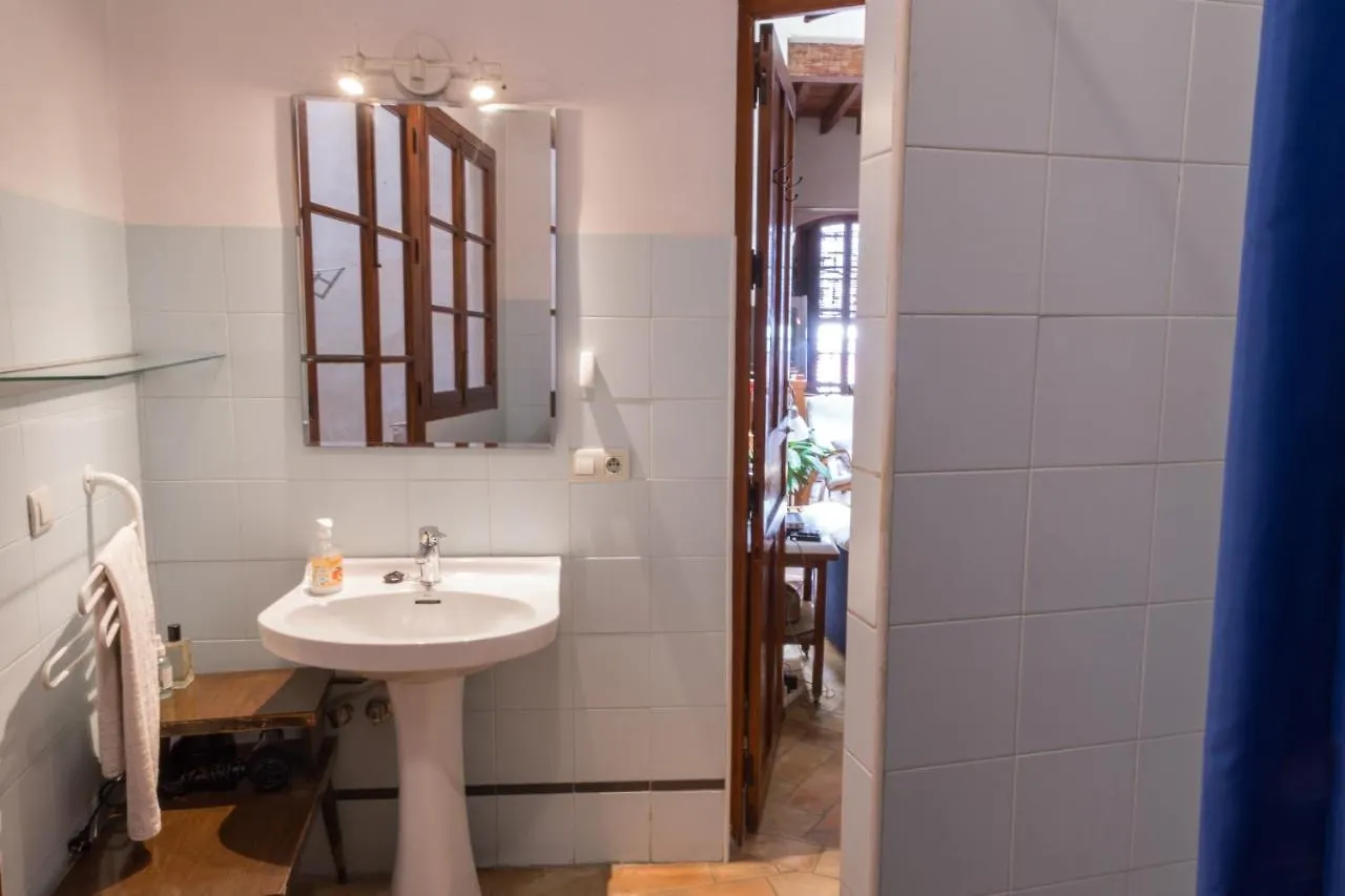 Guest house Habitacion De Lujo En La Alameda 1 Seville Spain